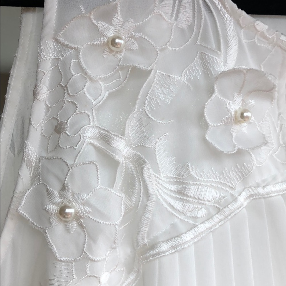 Blouse - Picture 3 of 4